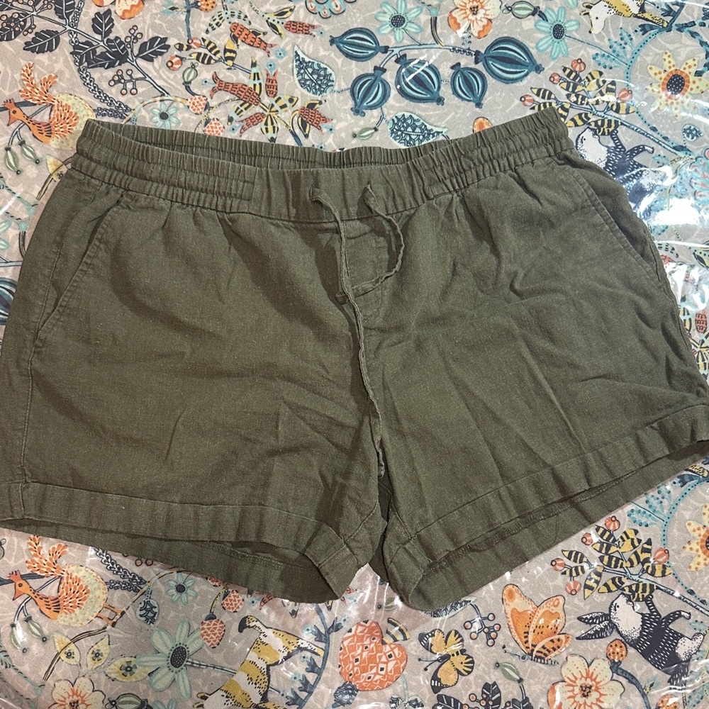 Old Navy Dark Green Women's Cargo Shorts